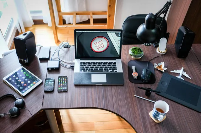 Should Christians Embrace or Resist New Technology?