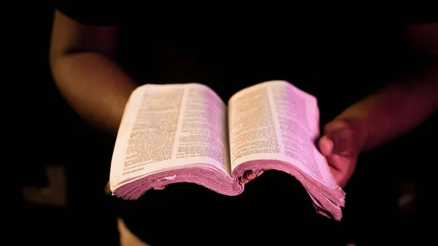 Parables vs. Proverbs: What’s the Difference?