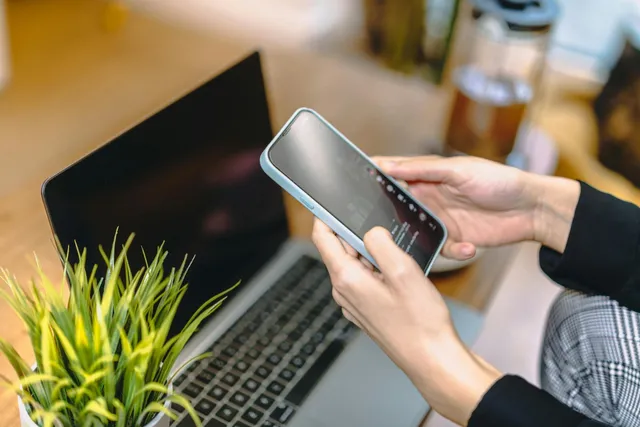 Social Media Addiction and the Bible: Finding Balance in a Digital World