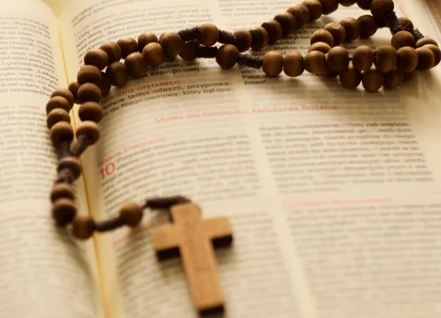 Blessings vs. Promises: What’s the Difference in Scripture?