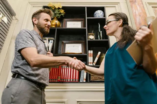 What Does the Bible Teach About Honesty in Business?