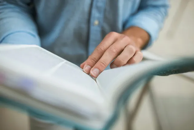 How to Start Reading the Bible: A Beginner’s Guide